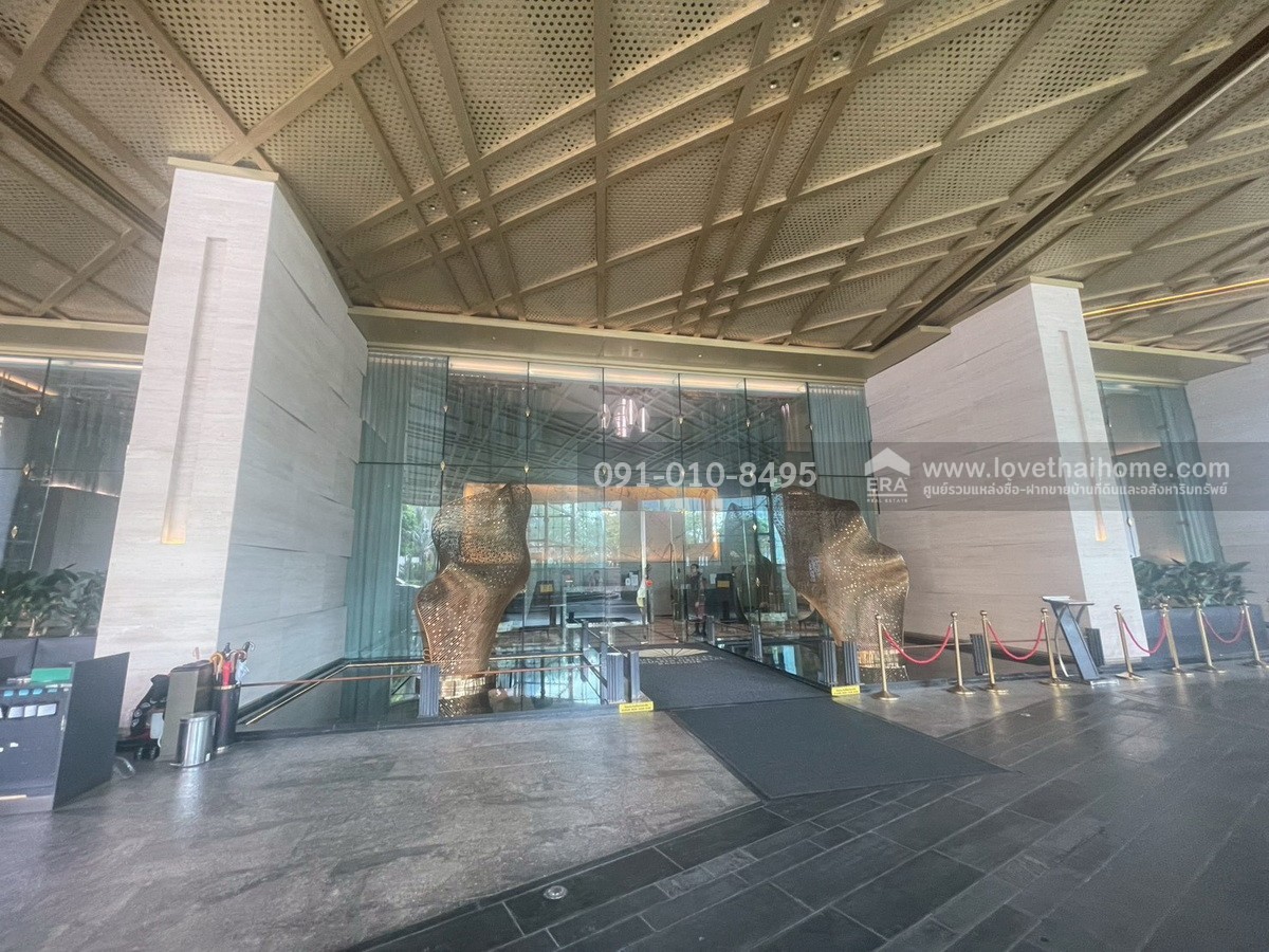 ขาย Penthouse สุดหรู The Residences at Mandarin Oriental Bangkok ( ICONSIAM ) วิวโค้งแม่น้ำเจ้าพระยา  พื้นที่ใช้สอย 163.41 ตร.ม. ชั้น 25–26 (วิวพาโนรามา) พร้อมเฟอร์นิเจอร์ใหม่เอี่ยมครบครัน พร้อมเข้าอยู่ทันที