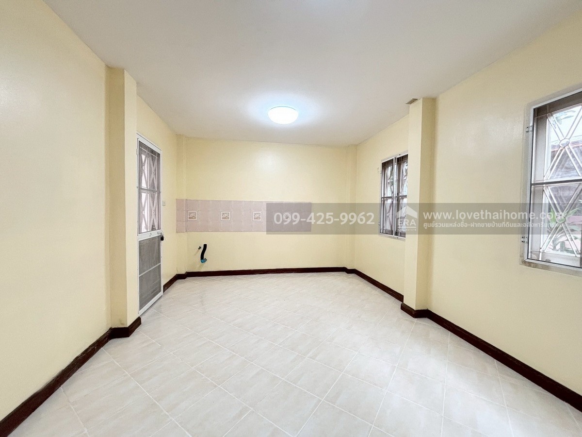  ขายบ้านเดี่ยว หมู่บ้านนวสิน ซ.โพธิ์แก้ว 3 ย่านลาดพร้าว-บางกะปิ 75.1 ตร.วา ใกล้ MRT ลาดพร้าว 101 เข้า-ออกได้ทั้ง ถ.ลาดพร้าว และเลียบทางด่วนรามอินทรา-อาจณรงค์ 