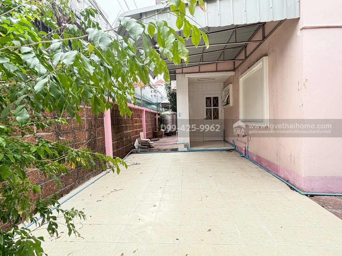  ขายบ้านเดี่ยว หมู่บ้านนวสิน ซ.โพธิ์แก้ว 3 ย่านลาดพร้าว-บางกะปิ 75.1 ตร.วา ใกล้ MRT ลาดพร้าว 101 เข้า-ออกได้ทั้ง ถ.ลาดพร้าว และเลียบทางด่วนรามอินทรา-อาจณรงค์ 