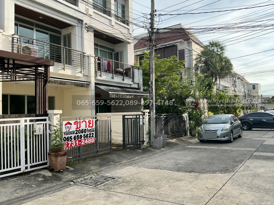 ขายทาวน์โฮม 3 ชั้น ซ.ศรีนครรินทร์ 24 บ้านกลางเมือง เดอะรอยัล โมนาโค ศรีนครินทร์-พัฒนาการ พื้นที่ 20.6 ตร.วา ใกล้ MRT สถานีกลันตันและสถานีศรีนุช ขายถูกที่สุดในโครงการ