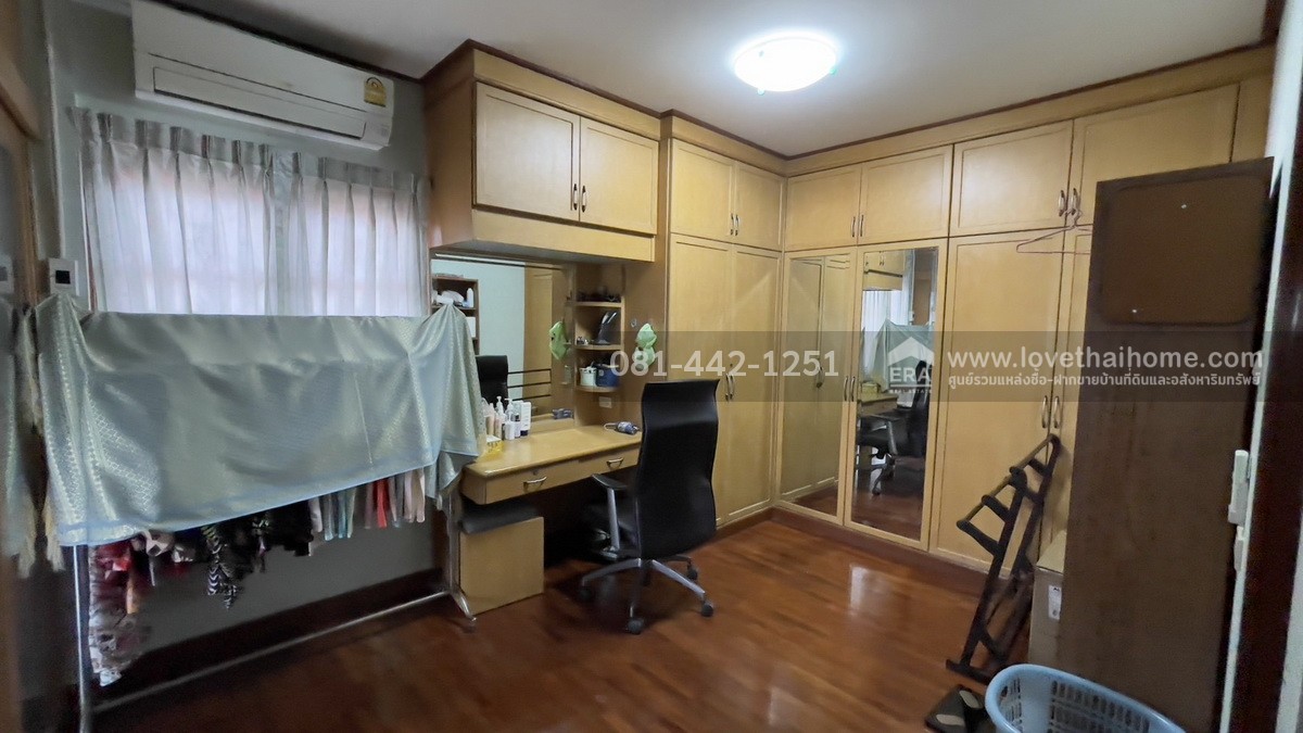 ขายบ้านเดี่ยว2ชั้น หมู่บ้านสหกรณ์ ซอยเสรีไทย57 พื้นที่100ตรว. ใกล้จุดขึ้น-ลงวงแหวนรอบนอกตะวันออก พร้อมเข้าอยู่ได้เลย ถ้าเห็นต้องชอบ