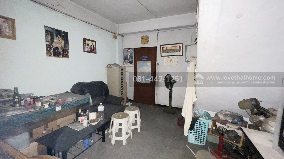 ขายตึกแถว3.5ชั้น ซอยเสรีไทย81 พื้นที่12ตรว. ขาย2.5ล้าน ห่างถนนเสรีไทยเพียงแค่40มตร ถ้าชอบต่อรองได้ค่ะ ขายตึกแถว3.5ชั้น ซอยเสรีไทย81 พื้นที่12ตรว. ขาย2.5ล้าน ห่างถนนเสรีไทยเพียงแค่40มตร ถ้าชอบต่อรองได้ค่ะ