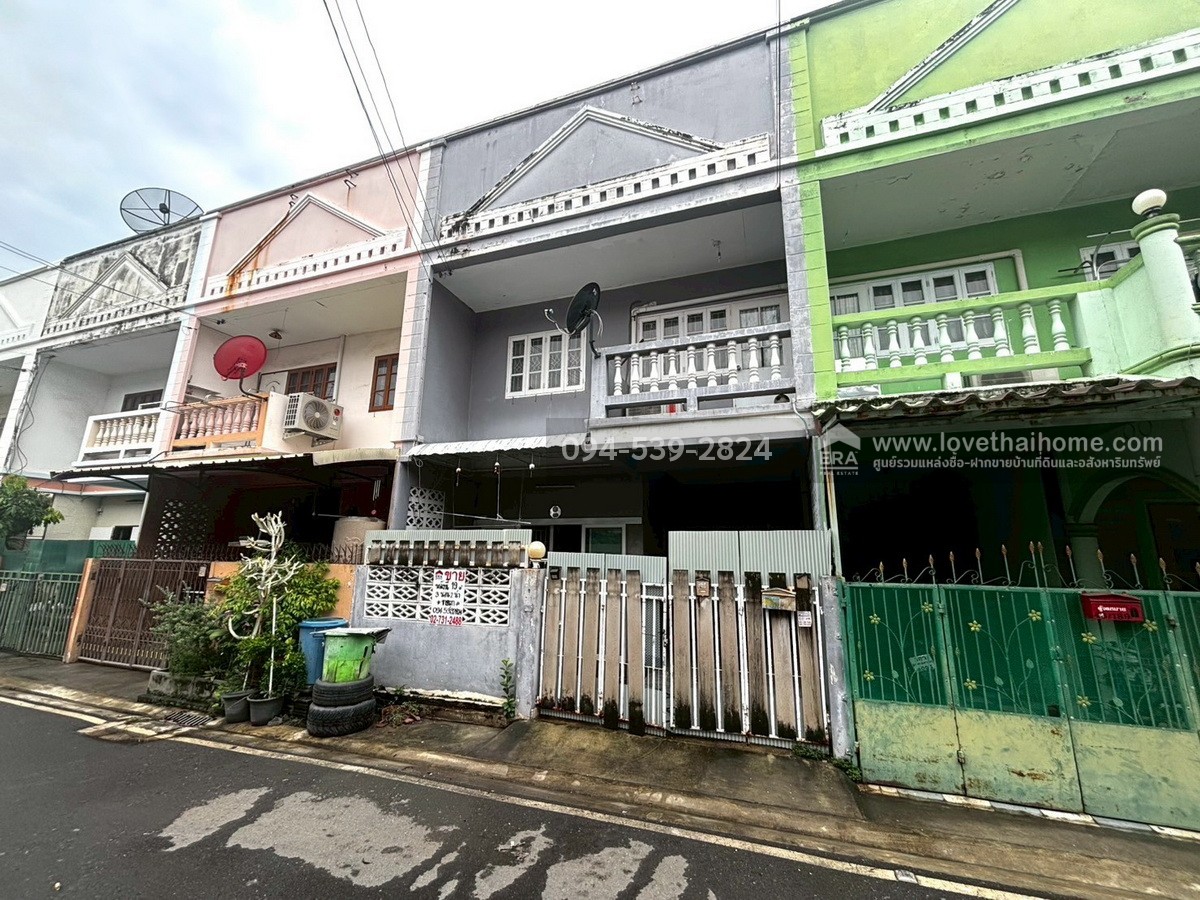 ขายทาวน์เฮ้าส์ราคาถูก หมู่บ้านอัมพร ไพศาล ถ.สุขาประชาสรรค์ 3 ปากเกร็ด นนทบุรี พื้นที่ 19 ตร.วา ใกล้รถไฟฟ้าสายสีชมพู-สถานีแยกปากเกร็ด