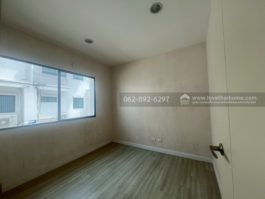 ขายด่วน! ทาวน์โฮม 3 ชั้น โครงการบ้านกลางเมือง นวมินทร์42 พื้นที่ 20 ตารางวา สวยพร้อมอยู่ ทำเลทอง กลางใจเมือง ขายต่ำกว่าราคาตลาด คุ้มค่าที่สุดในย่านนี้