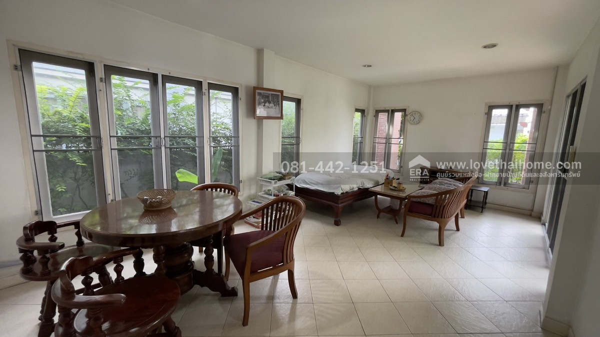 ขายบ้านเดี่ยว2ชั้นหมู่บ้านโนเบิลวานา ซอยบรมราชชนนี74/1 พื้นที่64.6ตรว. ขาย7.5ล้าน บ้านสภาพดีพร้อมเข้าอยู่ได้เลย ถ้าเห็นต้องชอบ ราคาต่อรองได้ค่ะ