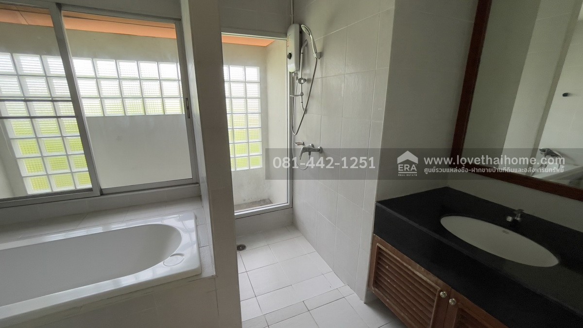 ขายบ้านเดี่ยว2ชั้นหมู่บ้านโนเบิลวานา ซอยบรมราชชนนี74/1 พื้นที่64.6ตรว. ขาย7.5ล้าน บ้านสภาพดีพร้อมเข้าอยู่ได้เลย ถ้าเห็นต้องชอบ ราคาต่อรองได้ค่ะ