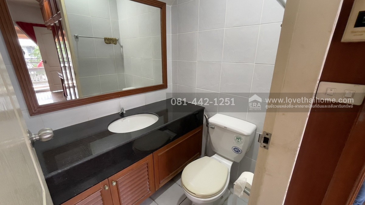 ขายบ้านเดี่ยว2ชั้นหมู่บ้านโนเบิลวานา ซอยบรมราชชนนี74/1 พื้นที่64.6ตรว. ขาย7.5ล้าน บ้านสภาพดีพร้อมเข้าอยู่ได้เลย ถ้าเห็นต้องชอบ ราคาต่อรองได้ค่ะ