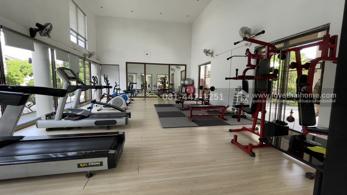 ขายบ้านเดี่ยว2ชั้นหมู่บ้านโนเบิลวานา ซอยบรมราชชนนี74/1 พื้นที่64.6ตรว. ขาย7.5ล้าน บ้านสภาพดีพร้อมเข้าอยู่ได้เลย ถ้าเห็นต้องชอบ ราคาต่อรองได้ค่ะ