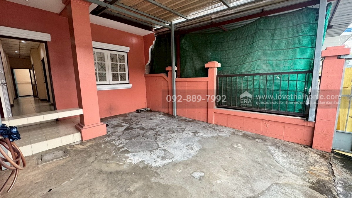 ขายทาวน์เฮ้าส์ หมู่บ้านคันทรี พาร์ค14 สามโคก ถนนปทุมธานี-สามโคก พื้นที่ 17 ตรว. ราคาถูกที่สุดในโครงการ พร้อมอยู่