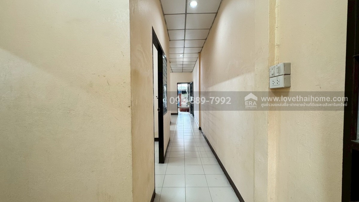 ขายทาวน์เฮ้าส์ หมู่บ้านคันทรี พาร์ค14 สามโคก ถนนปทุมธานี-สามโคก พื้นที่ 17 ตรว. ราคาถูกที่สุดในโครงการ พร้อมอยู่