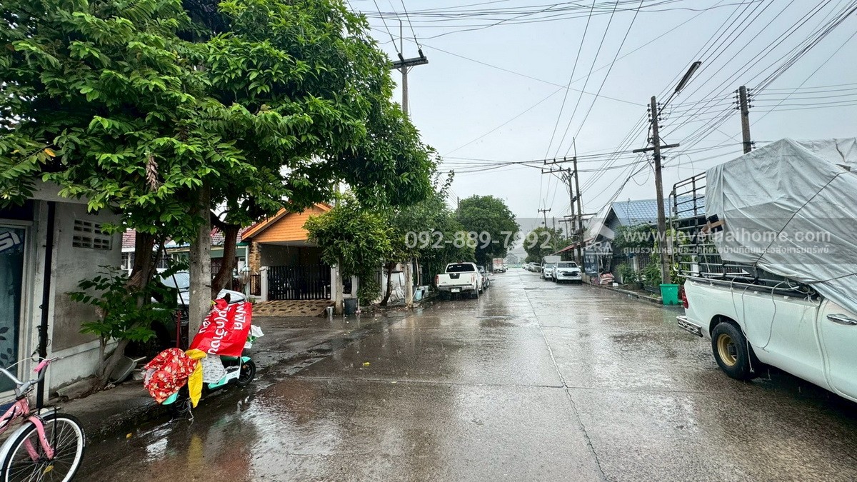 ขายทาวน์เฮ้าส์ หมู่บ้านคันทรี พาร์ค14 สามโคก ถนนปทุมธานี-สามโคก พื้นที่ 17 ตรว. ราคาถูกที่สุดในโครงการ พร้อมอยู่