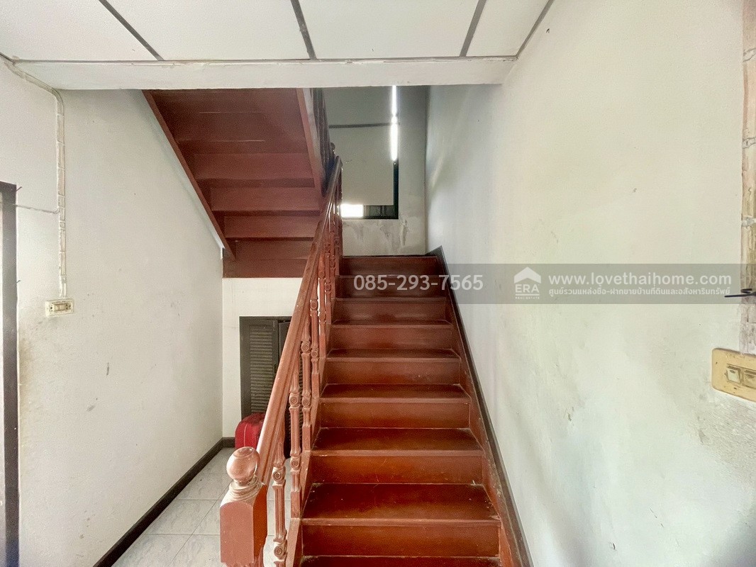 ขายบ้านเดี่ยว 2 ชั้น หมู่บ้านเค.ซี.การ์เด้นโฮม7 ซอยนิมิตใหม่40 พื้นที่ 122 ตรว. บ้านไม่เคยเข้าอยู่ ขายเพียงแค่3.29ล้านเท่านั้น พื้นที่ใหญ่ขนาดนี้ แต่ราคาแค่3ล้านต้นๆ หาไม่ได้อีกแล้ว