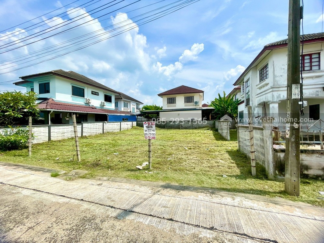 ขายบ้านเดี่ยว 2 ชั้น หมู่บ้านเค.ซี.การ์เด้นโฮม7 ซอยนิมิตใหม่40 พื้นที่ 122 ตรว. บ้านไม่เคยเข้าอยู่ ขายเพียงแค่3.29ล้านเท่านั้น พื้นที่ใหญ่ขนาดนี้ แต่ราคาแค่3ล้านต้นๆ หาไม่ได้อีกแล้ว