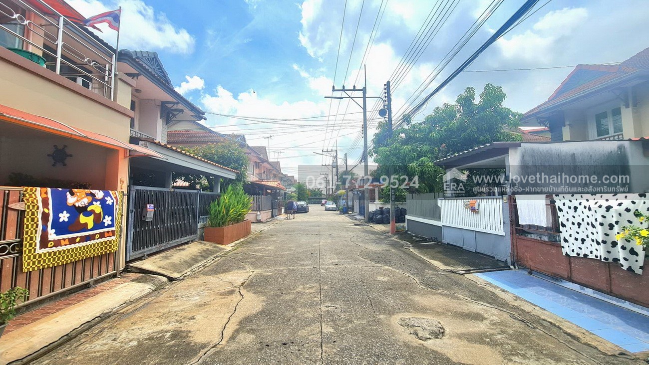 ขายทาวน์เฮ้าส์ หมู่บ้านพฤกษา 11 รังสิต-คลอง 3 บ้าน 2 ชั้น 18 ตร.วา ใกล้ ถ.รังสิต-นครนายก และถ.คลองหลวง เดินทางสะดวก
