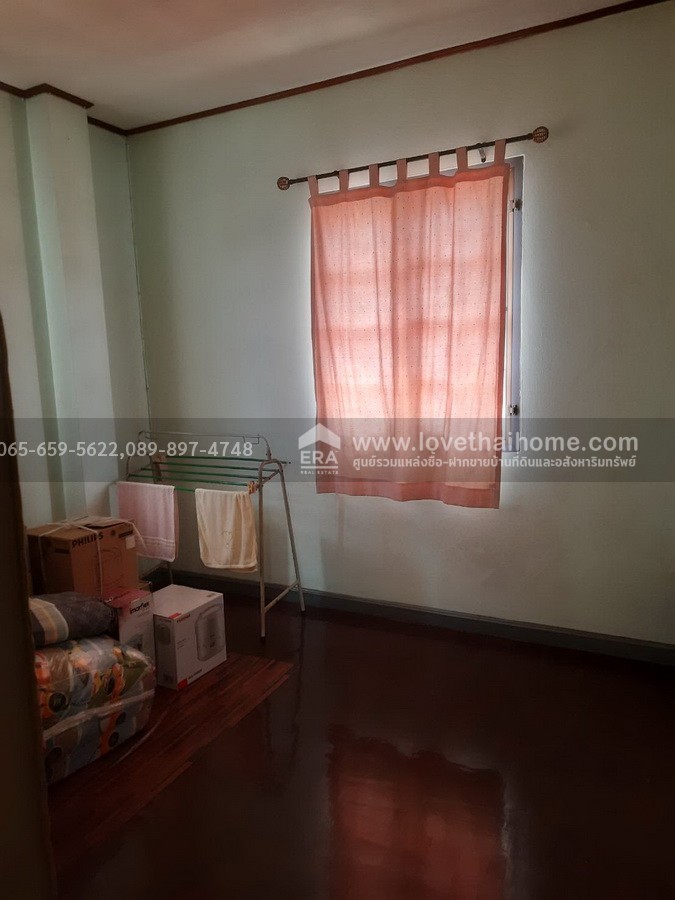 ขายบ้านเดี่ยว หมู่บ้านวรารมย์ เพชรเกษม 81 บางบอน 5 หลังมุม 68.6 ตร.วา ใกล้ MRT หลักสอง ราคาถูกมาก