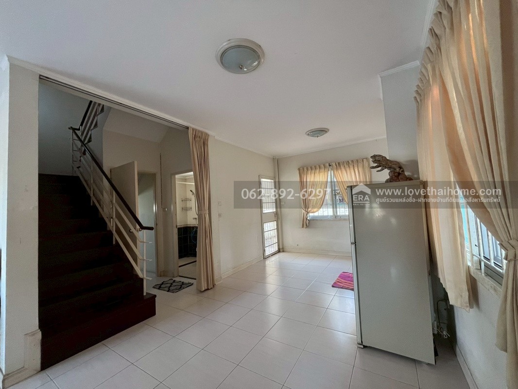 ขายบ้านเดี่ยว 2 ชั้น หมู่บ้านสัมมากร นิมิตรใหม่34 ขนาด 66 ตรว. บ้านสวย หลังมุม ทำเลดี ราคาโดนใจ สนใจโทร.062-892-6297