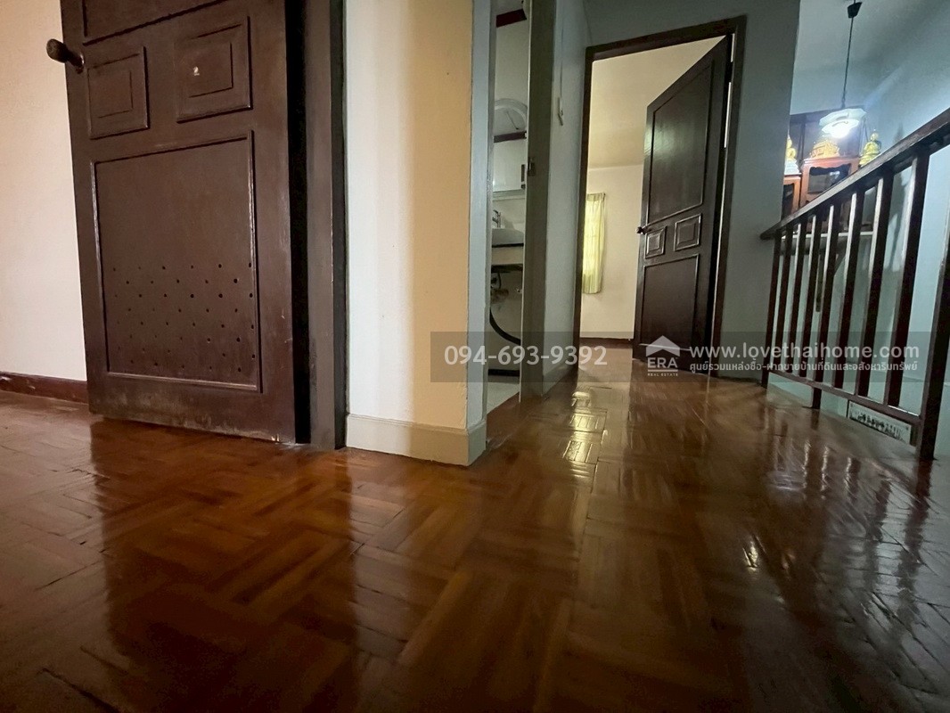 ขายทาวน์เฮ้าส์ 2 ชั้น ถนนเทพารักษ์ หมู่บ้านศศิกานต์ พื้นที่ 21 ตรว. "ถูก" ทำเลติดรถไฟฟ้าสายสีเหลือง สถานีศรีเทพา เดินทางสะดวก หลังนี้พิเศษสุดๆ ด่วนๆ เลยค่ะ
