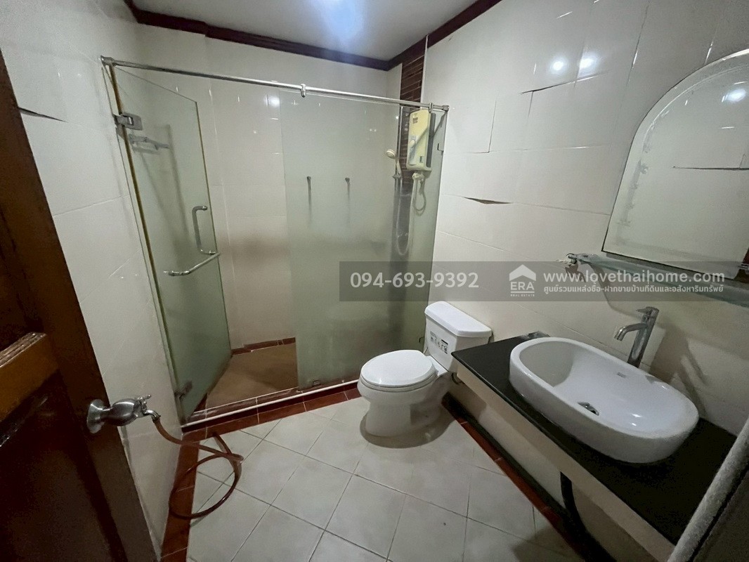 ขายทาวน์เฮ้าส์ 2 ชั้น ถนนเทพารักษ์ หมู่บ้านศศิกานต์ พื้นที่ 21 ตรว. "ถูก" ทำเลติดรถไฟฟ้าสายสีเหลือง สถานีศรีเทพา เดินทางสะดวก หลังนี้พิเศษสุดๆ ด่วนๆ เลยค่ะ