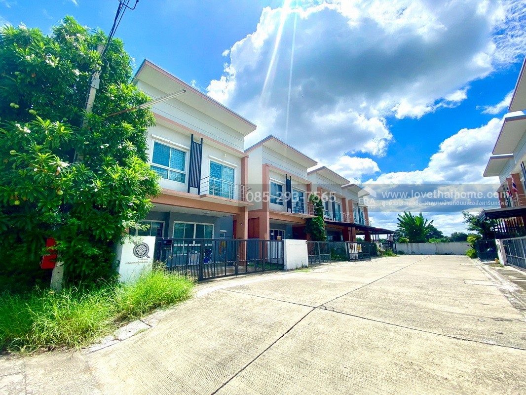 ขายบ้านแฝด 2 ชั้น หมู่บ้านอิมพีเรียล ลากูนา บางบัวทอง ถนนบางกรวย-ไทรน้อย หลังริม พื้นที่ 35 ตรว. พร้อมเข้าอยู่ ขายถูกสุดๆ