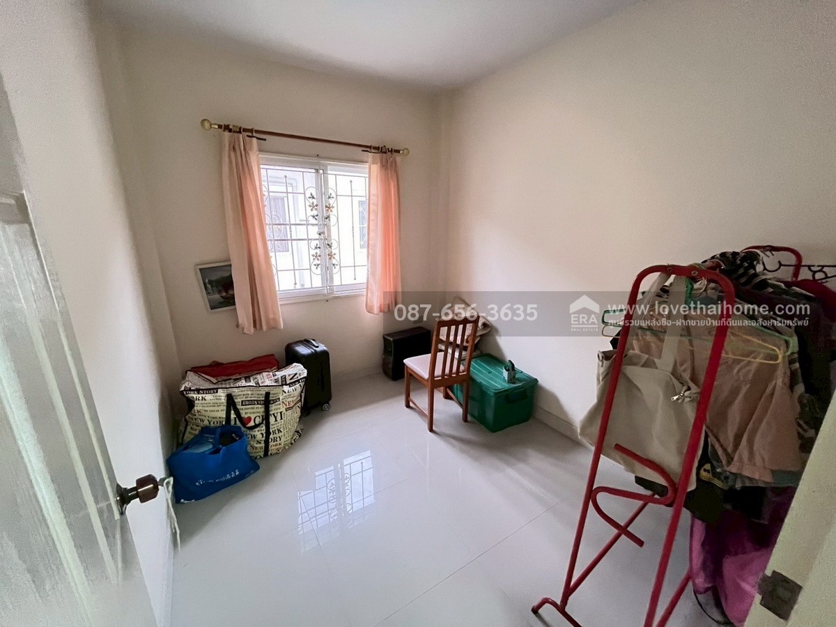 ขายทาวน์เฮ้าส์ หมู่บ้านซื่อตรง สายไหม-ลำลูกกา ปทุมธานี บ้าน 2 ชั้น ขนาดกำลังดี 20.6 ตรว. แถมเฟอร์นิเจอร์ทั้งหลัง พร้อมเข้าอยู่ทันที