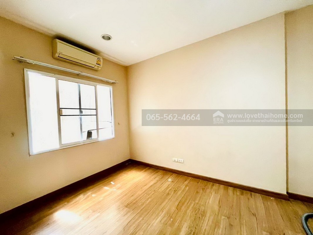 ขาย/เช่าทาวน์โฮม 3 ชั้น บ้านกลางเมืองลาดพร้าว71 นาคนิวาส34 โชคชัย4 พื้นที่ 20 ตรว. ใกล้รถไฟฟ้าสายสีเหลือง สถานีโชคชัย4 และ ลาดพร้าว71