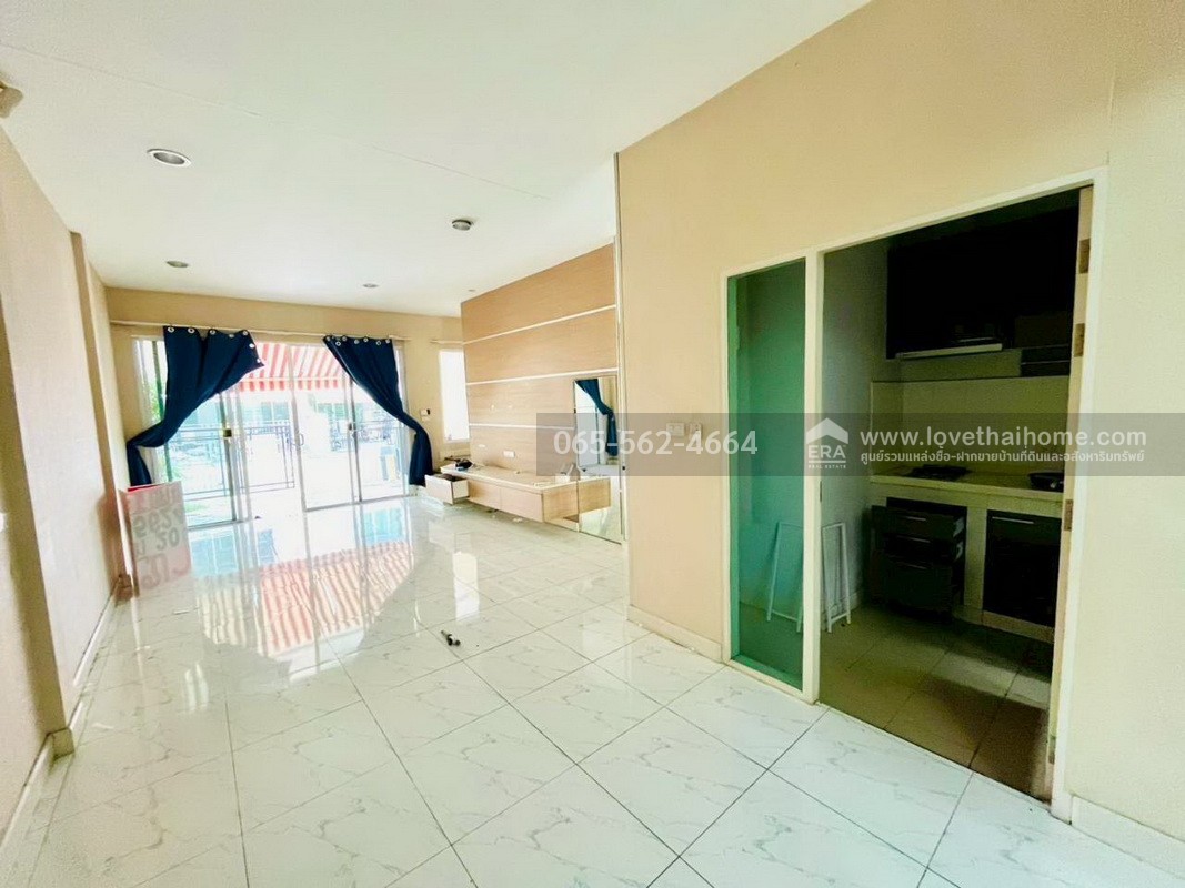 ขาย/เช่าทาวน์โฮม 3 ชั้น บ้านกลางเมืองลาดพร้าว71 นาคนิวาส34 โชคชัย4 พื้นที่ 20 ตรว. ใกล้รถไฟฟ้าสายสีเหลือง สถานีโชคชัย4 และ ลาดพร้าว71