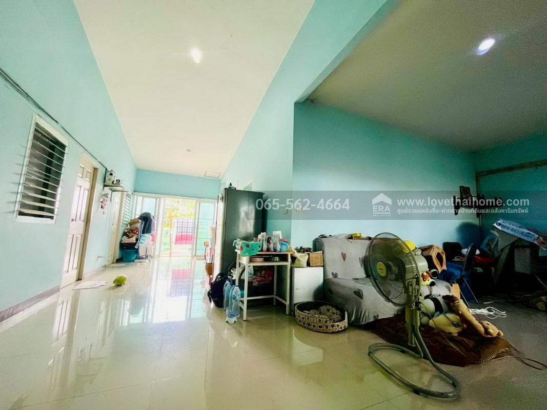 ขายตึกแถว 2 คูหา เคหะร่มเกล้า ลาดกระบัง พื้นที่ 83 ตรว. ขาย 19.8 ล้านบาท ต่อเติมเต็มพื้นที่ แถมที่ด้านข้าง ติดถนนหลักเคหะร่มเกล้า