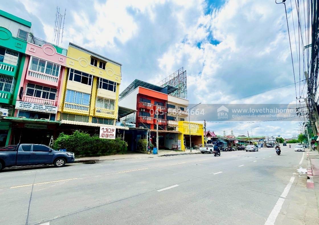 ขายตึกแถว 2 คูหา เคหะร่มเกล้า ลาดกระบัง พื้นที่ 83 ตรว. ขาย 19.8 ล้านบาท ต่อเติมเต็มพื้นที่ แถมที่ด้านข้าง ติดถนนหลักเคหะร่มเกล้า
