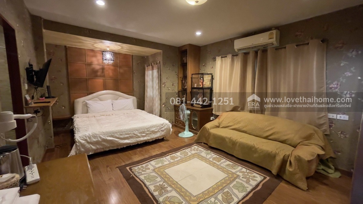 ขายบ้านเดี่ยว3ชั้นซอยพหลโยธิน18/1 แยก3 พื้นที่ 96 ตรว. ขาย 29.8 ล้านบาท บ้านพร้อมบูทีคโฮเทลสุดชิค ทำเลใกล้สวนจตุจักร,ลาดพร้าว,พหลโยธิน ใกล้รถไฟฟ้า 2 สายทั้ง BTS และ MRT