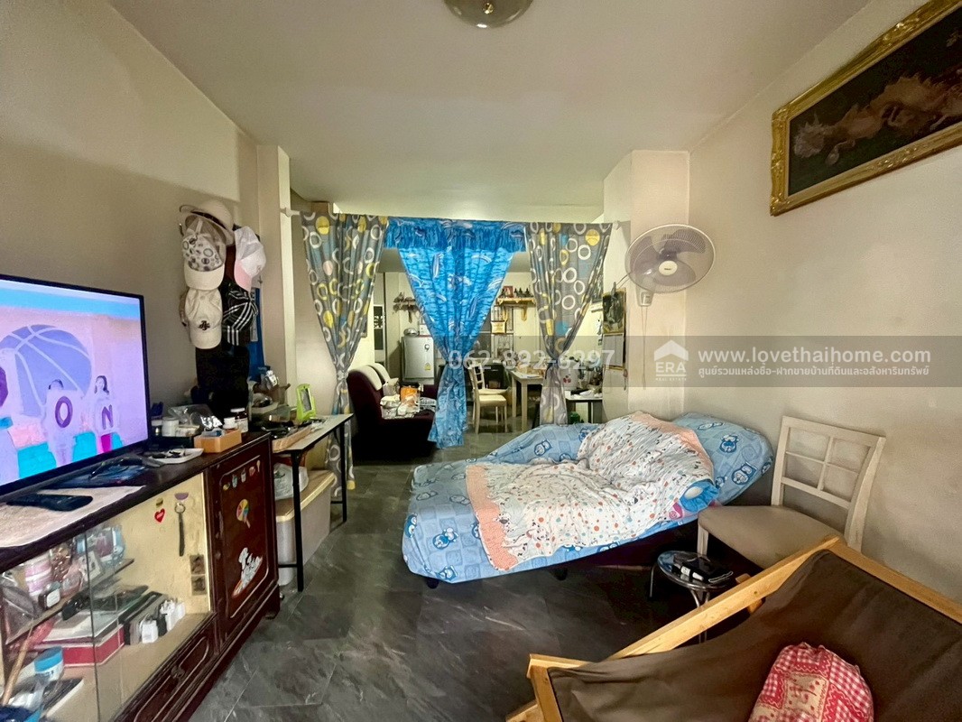 ขายทาวน์เฮ้าส์ 2 ชั้น หมู่บ้านเปี่ยมสุข บางใหญ่ นนทบุรี ขนาด 21.3 ตรว. ขายเพียงแค่ 2.35 ล้านบาท ทำเลทอง ใกล้เซ็นทรัลเวสต์เกต โอกาสดีแบบนี้หายาก ใครหาบ้านน่าอยู่ทำเลดีด่วน! รีบตัดสินใจก่อนพลาด