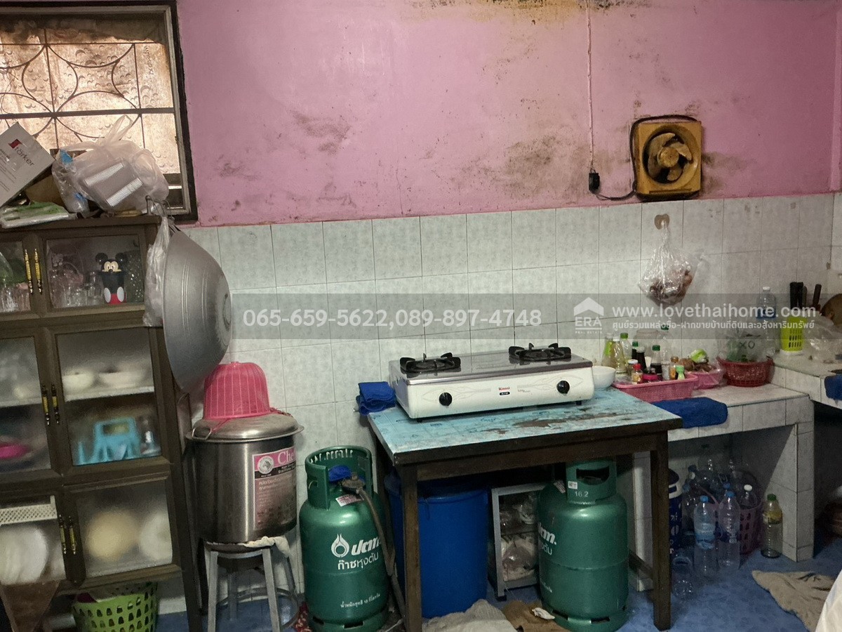 ขายทาวน์เฮ้าส์ หมู่บ้านวรางกูล เลียบคลองสอง-คลองสามวา บ้าน 2 ชั้น 17 ตร.วา ใกล้ทางด่วนวงแหวน (บางนา-บางประอิน) ราคาถูกมาก