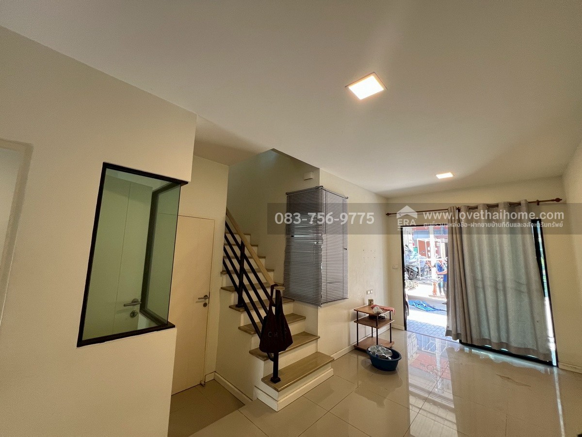 ขายทาวน์เฮ้าส์ หมู่บ้านสิริเพลส นวนคร-อยุธยา บ้าน 2 ชั้น 17 ตรว. ถ.พหลโยธิน ใกล้นิคมฯ นวนคร และห้างฟิวเจอร์พาร์ค รังสิต