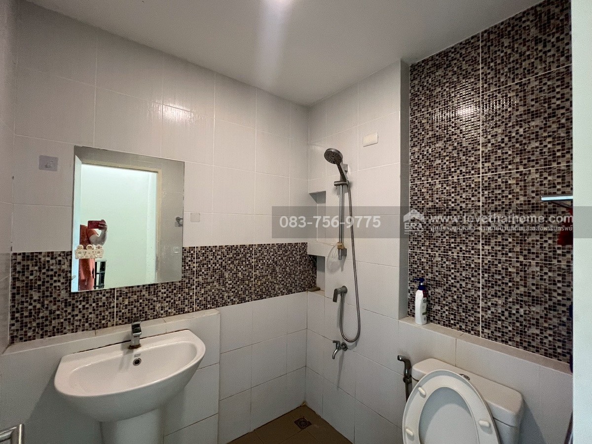 ขายทาวน์เฮ้าส์ หมู่บ้านสิริเพลส นวนคร-อยุธยา บ้าน 2 ชั้น 17 ตรว. ถ.พหลโยธิน ใกล้นิคมฯ นวนคร และห้างฟิวเจอร์พาร์ค รังสิต