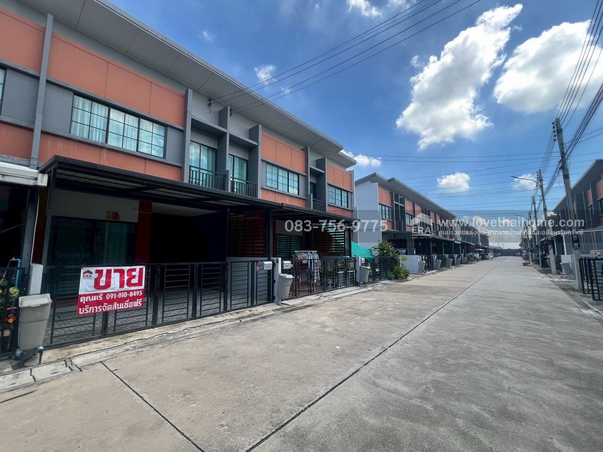 ขายทาวน์เฮ้าส์ หมู่บ้านสิริเพลส นวนคร-อยุธยา บ้าน 2 ชั้น 17 ตรว. ถ.พหลโยธิน ใกล้นิคมฯ นวนคร และห้างฟิวเจอร์พาร์ค รังสิต