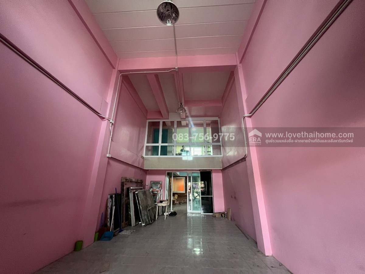 ขายอาคารพาณิชย์ หมู่บ้านวังทองธานี พาร์ควิลล์ 3 บางบัวทอง นนทบุรี พื้นที่ 20 ตรว. ใกล้รถไฟฟ้าคลองบางไผ่ เหมาะทำออฟฟิศหรือร้านค้า