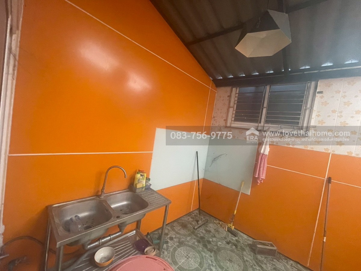 ขายอาคารพาณิชย์ หมู่บ้านบัวทองธานี พาร์ควิลล์ 3 บางบัวทอง นนทบุรี พื้นที่ 20 ตรว. ใกล้รถไฟฟ้าคลองบางไผ่ เหมาะทำออฟฟิศหรือร้านค้า