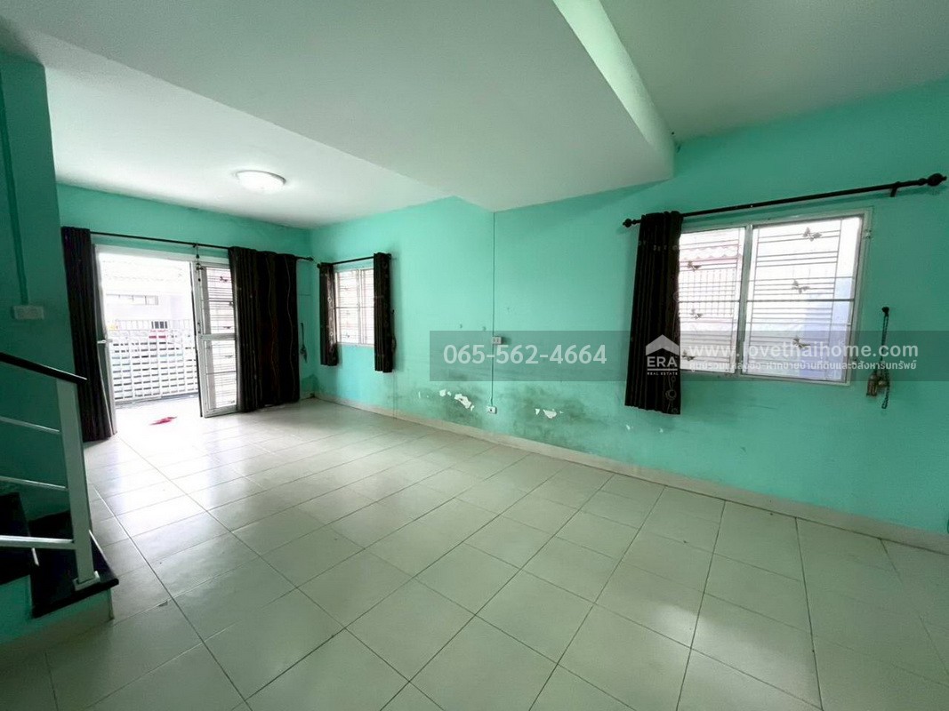 ขายทาวน์เฮ้าส์ 2 ชั้น หมู่บ้านพฤกษา40 รังสิต คลอง3 ถ.เลียบคลองสาม ปทุมธานี พื้นที่ 22.6 ตรว. หลังมุม เดินทางสะดวก