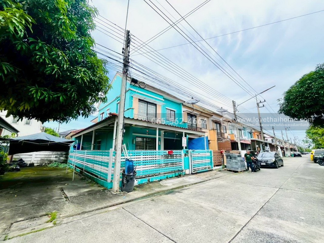 ขายทาวน์เฮ้าส์ 2 ชั้น หมู่บ้านพฤกษา40 รังสิต คลอง3 ถ.เลียบคลองสาม ปทุมธานี พื้นที่ 22.6 ตรว. หลังมุม เดินทางสะดวก