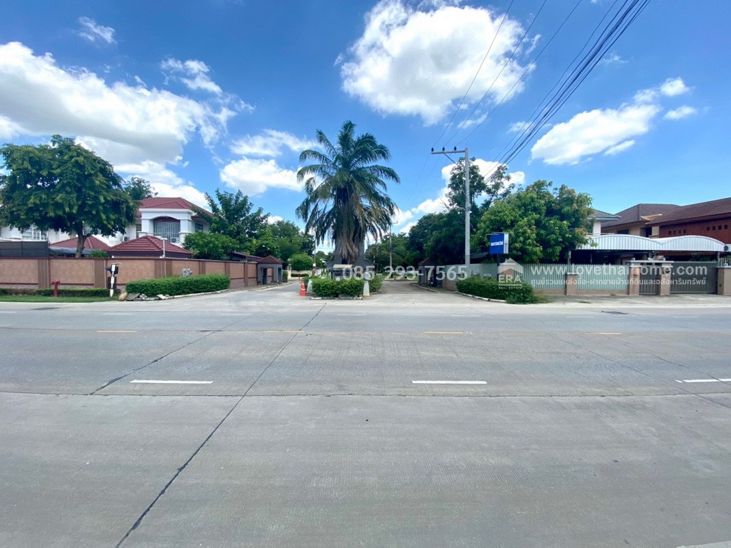 ขายที่ดิน หมู่บ้านเลคการ์เด้นวิลล์ รังสิต คลอง3 ซ.รังสิต-นครนายก68 พื้นที่ 155 ตรว. ด้านหลังติดเลค ใกล้โรงเรียนโชคชัยรังสิต