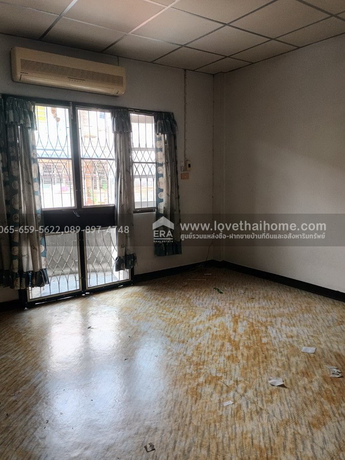 ขายทาวน์เฮ้าส์ หมู่บ้านพงษ์ศิริชัย 4 เพชรเกษม 81 หนองแขม บ้าน 3 ชั้น 17 ตร.วา ใกล้ MRT หลักสอง ราคาถูกมาก!