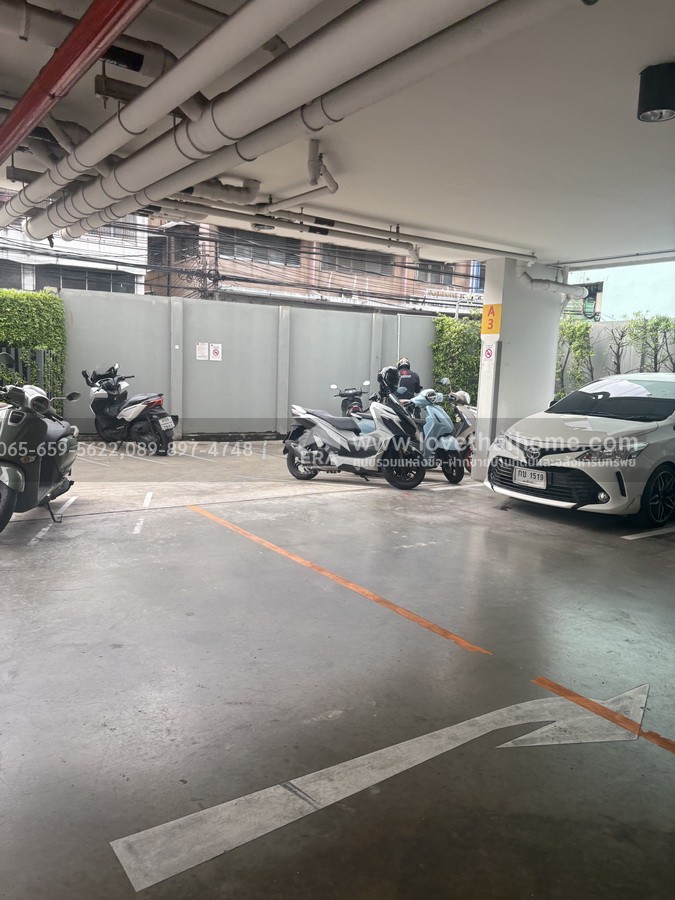 ขายห้องชุด Present Condo วุฒากาศ-เอกชัย ใกล้ BTS วุฒากาศ เพียง 10 นาที ขนาด 26.93 ตร.ม. ชั้น 7 ราคาถูกมาก พร้อมเฟอร์ฯ และแอร์!