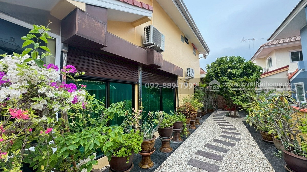 ขายบ้านเดี่ยว 2 ชั้น หมู่บ้านสาริน สายลม พระราม2 ซอยเจษฎาวิถี พื้นที่ 81 ตรว. ตกแต่งสวยพร้อมอยู่ ราคาถูกมาก ใกล้ตลาดสดมหาชัยเมืองใหม่