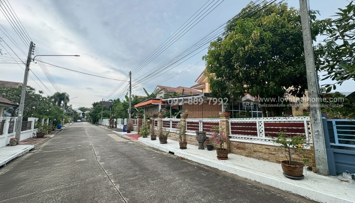 ขายบ้านเดี่ยว 2 ชั้น หมู่บ้านสาริน สายลม พระราม2 ซอยเจษฎาวิถี พื้นที่ 81 ตรว. ตกแต่งสวยพร้อมอยู่ ราคาถูกมาก ใกล้ตลาดสดมหาชัยเมืองใหม่