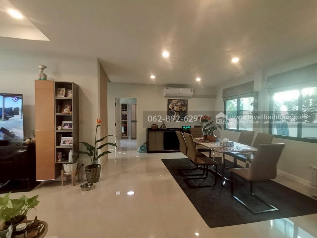 ขายบ้านเดี่ยว 2 ชั้น โครงการชวนชมพาร์ค2 ไทรน้อย นนทบุรี หลังมุมสุดหายาก ขนาด 80.8 ตารางวา ราคาพิเศษสุด บ้านสวย ราคาดีแบบนี้มีหลังเดียวเท่านั้น สนใจติดต่อด่วน!