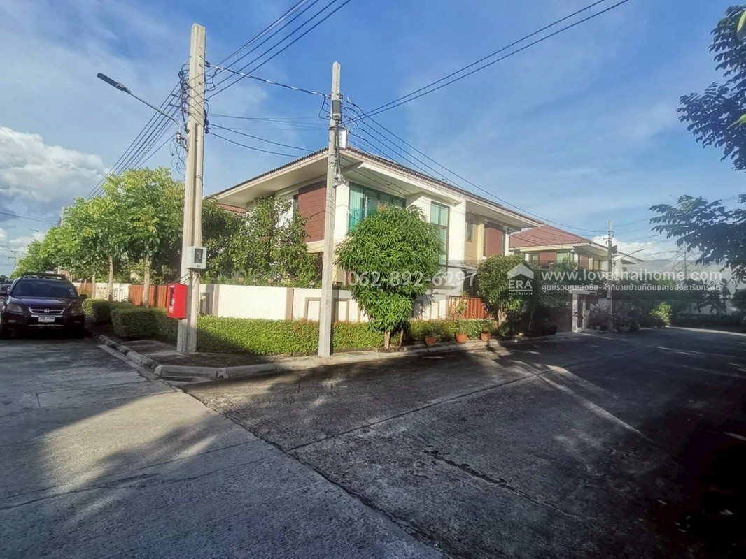 ขายบ้านเดี่ยว 2 ชั้น โครงการชวนชมพาร์ค2 ไทรน้อย นนทบุรี หลังมุมสุดหายาก ขนาด 80.8 ตารางวา ราคาพิเศษสุด บ้านสวย ราคาดีแบบนี้มีหลังเดียวเท่านั้น สนใจติดต่อด่วน!