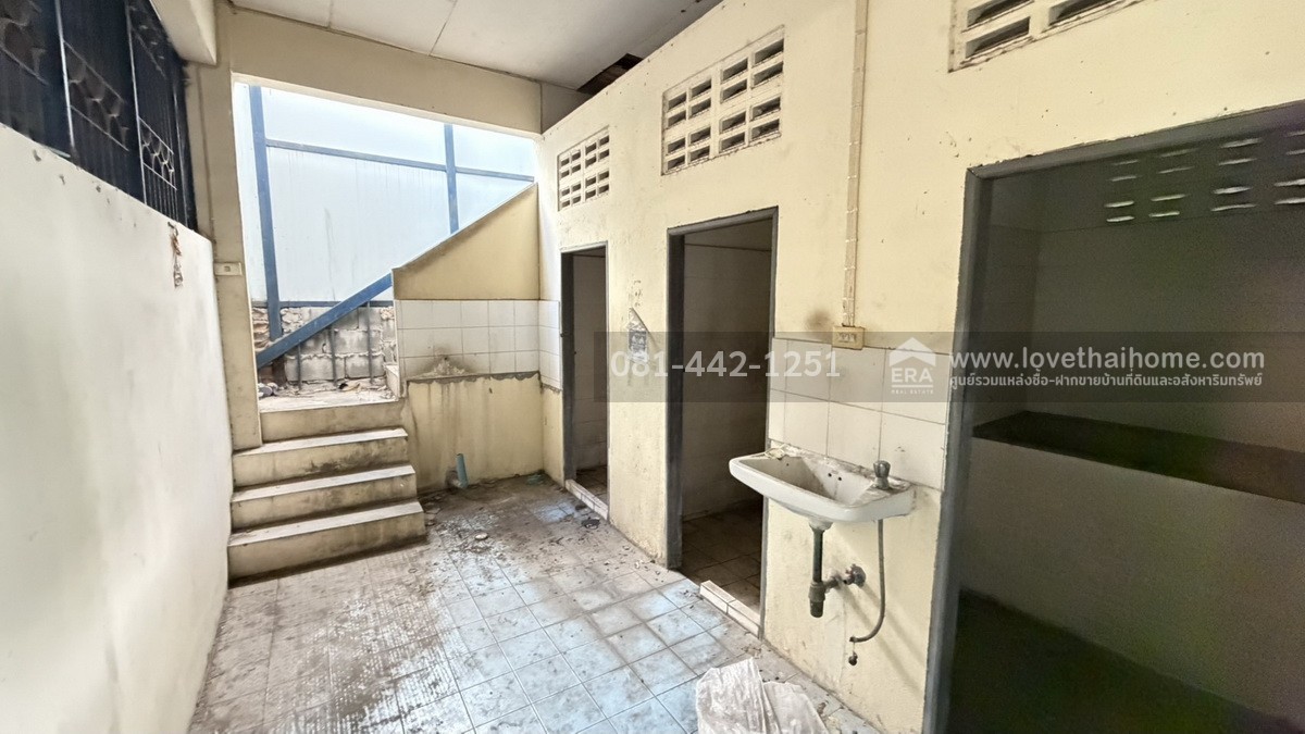 ขายที่ดินแถมโกดัง ย่านบางบอน ซอยพระยามนธาตุราชศรีพิจิตร์ แยก9-3 พื้นที่410ตรว. ขายเพียงแค่43,000บาท/ตรว. เข้าซอยเพียงแค่550เมตร ใกล้เซ็นทรัล พระราม2 