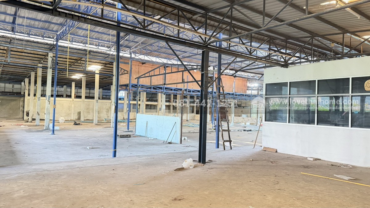 ขายที่ดินแถมโกดัง ย่านบางบอน ซอยพระยามนธาตุราชศรีพิจิตร์ แยก9-3 พื้นที่410ตรว. ขายเพียงแค่43,000บาท/ตรว. เข้าซอยเพียงแค่550เมตร ใกล้เซ็นทรัล พระราม2 