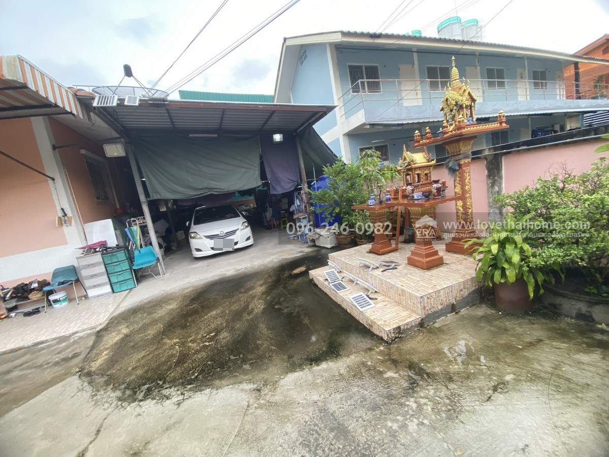 ขายบ้าน 1 ชั้น ตลิ่งชัน ถ.เลียบทางรถไฟสายใต้ 1 พื้นที่ 128.5 ตร.ว. โครงสร้างแข็งแรง ต่อเติมเพิ่มได้อีก 2–3 ชั้น ใกล้ทางพิเศษประจิมรัถยา