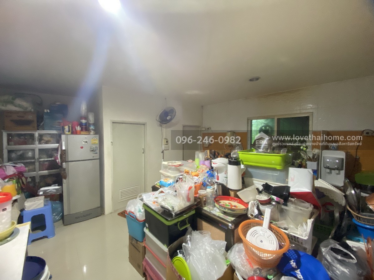 ขายบ้าน 1 ชั้น ตลิ่งชัน ถ.เลียบทางรถไฟสายใต้ 1 พื้นที่ 128.5 ตร.ว. โครงสร้างแข็งแรง ต่อเติมเพิ่มได้อีก 2–3 ชั้น ใกล้ทางพิเศษประจิมรัถยา