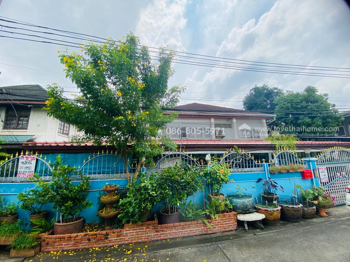 ขายบ้านเดี่ยว ถ.ลาดพร้าว 126 เข้าซอยเพียงว 150 เมตร จากถนนใหญ่ พื้นที่ 77 ตร.วา ใกล้ MRT ลาดพร้าว สามารถเข้าซอยลาดพร้าว 128 ได้